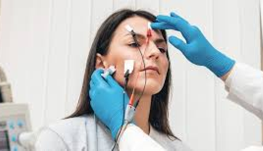 ​​​​​​​Nevroloq, uşaq nevroloqu, neyrocərrah, nevroloji müayinə, nevroloji xəstəliklər, nevroloji nüalicə