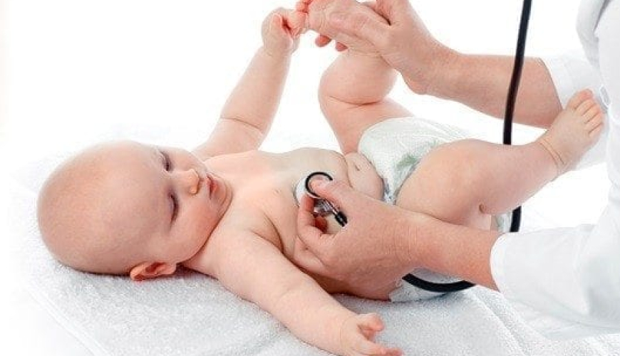 Uşaqlarda Pnevmoniya, uşaqlarda qulaq ağrıları, Uşaq həkimi, Pediatr